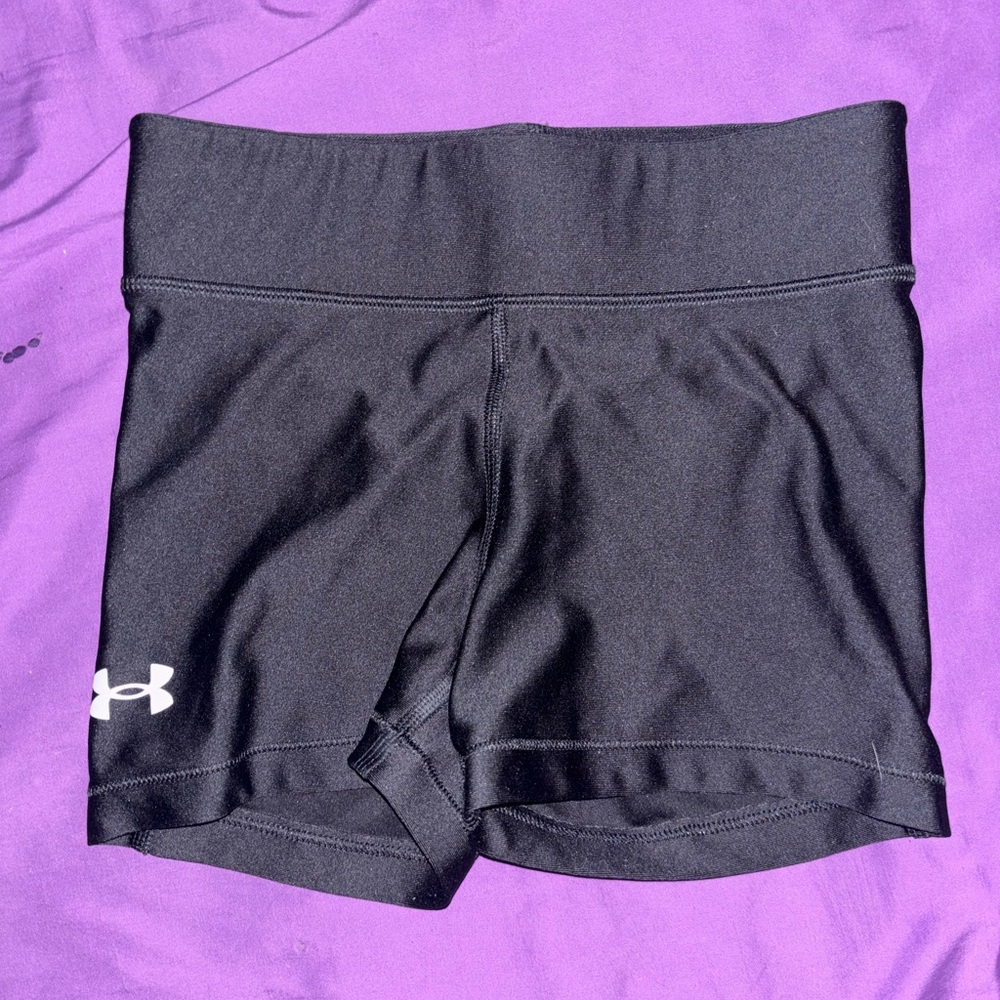 Under Armour Women's Black spandex shorts